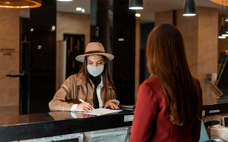 You Should Never Leave A Hotel Without Doing This DailyFeed