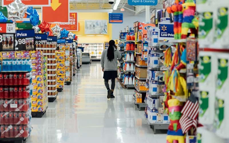 The Best Time to Shop if You Want to Save on Groceries at Walmart
